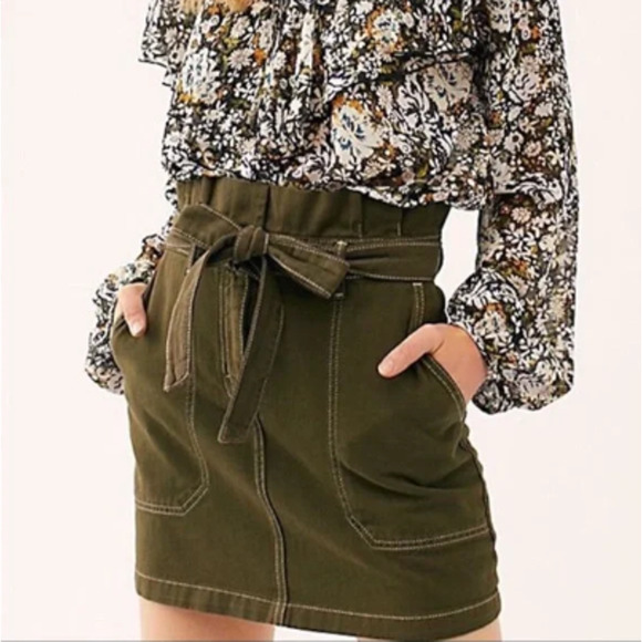 Free People Green Splendor in the Grass Paperbag Waist Utility Mini Skirt - Picture 2 of 9